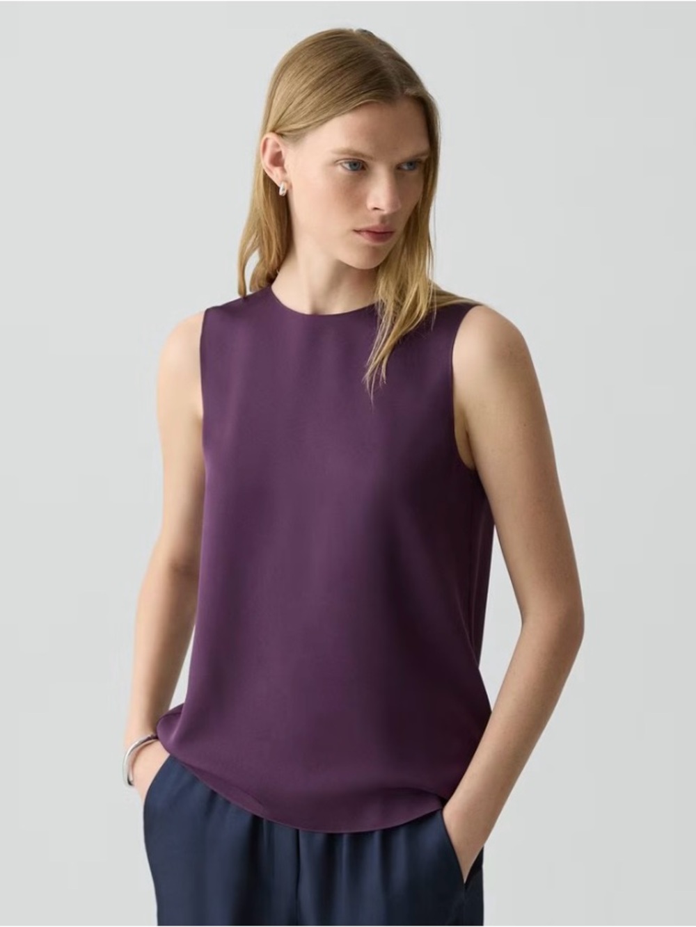NWT THEORY Straight Shell Silk Sleeveless Blouse Top Womens XS Plum see last pho